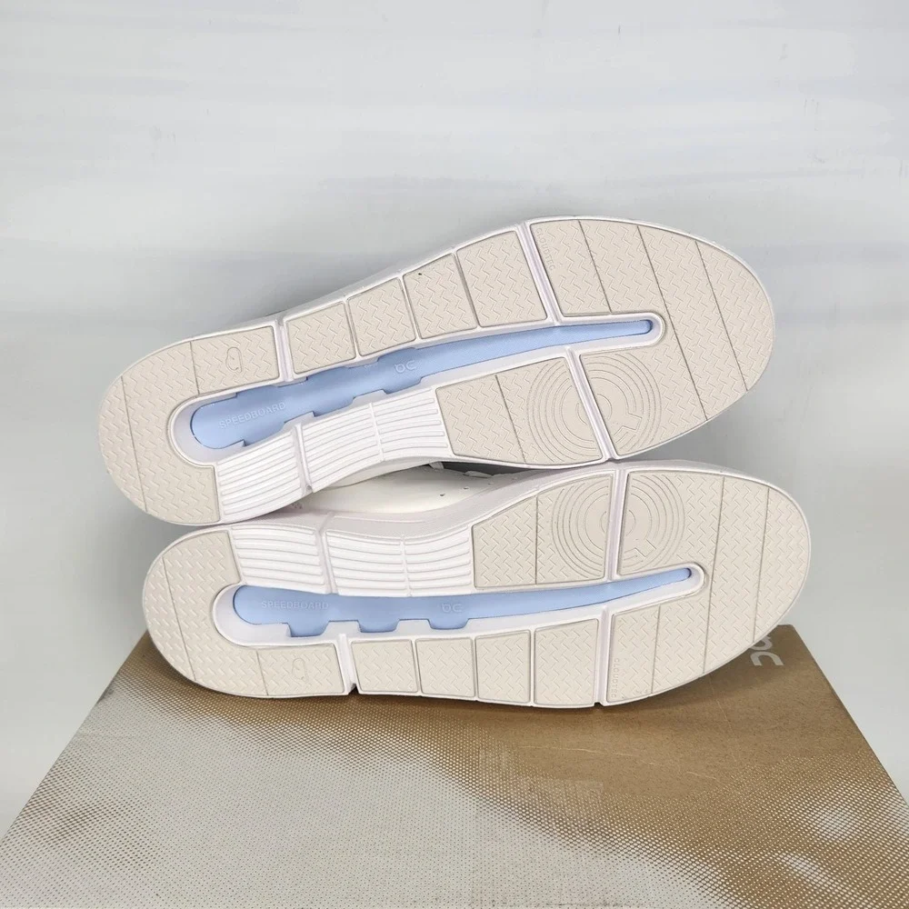 On The Roger Advantage Sneakers Women Size 9 White Fossil Tennis Shoes
